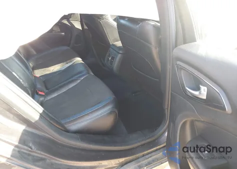 2015 Chrysler 200 S z USA, uszkodzony, nr VIN 1C3CCCBBXFN559690